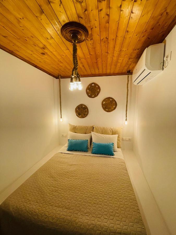 Erginas Boat House Apartman Pláka Mílu Kültér fotó